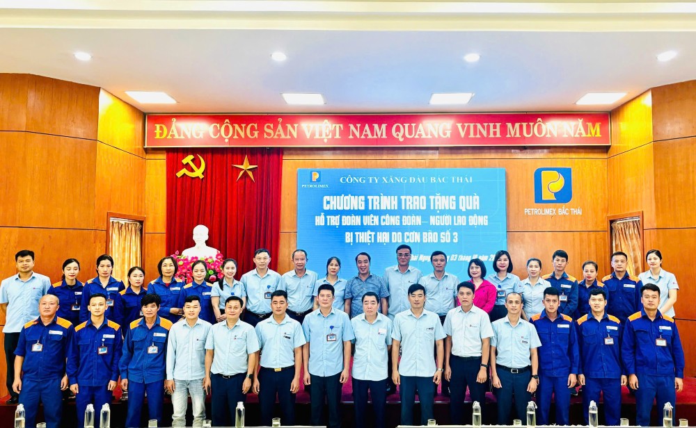 Petrolimex Bắc Thái chung tay, hỗ trợ đoàn viên, người lao động tại Công ty, đồng bào khắc phục hậu quả sau cơn bão số 3