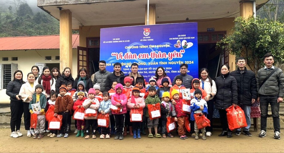 Công ty xăng dầu Bắc Thái thực hiện chương trình “Tết vì người nghèo năm 2024”