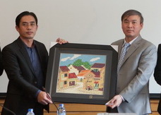 Revolutuionary Youth union of Laos visited and exchange views with Petrolimex Youth union