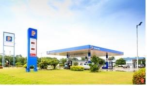 Petrolimex Laos marks its 5th year with spectacular success