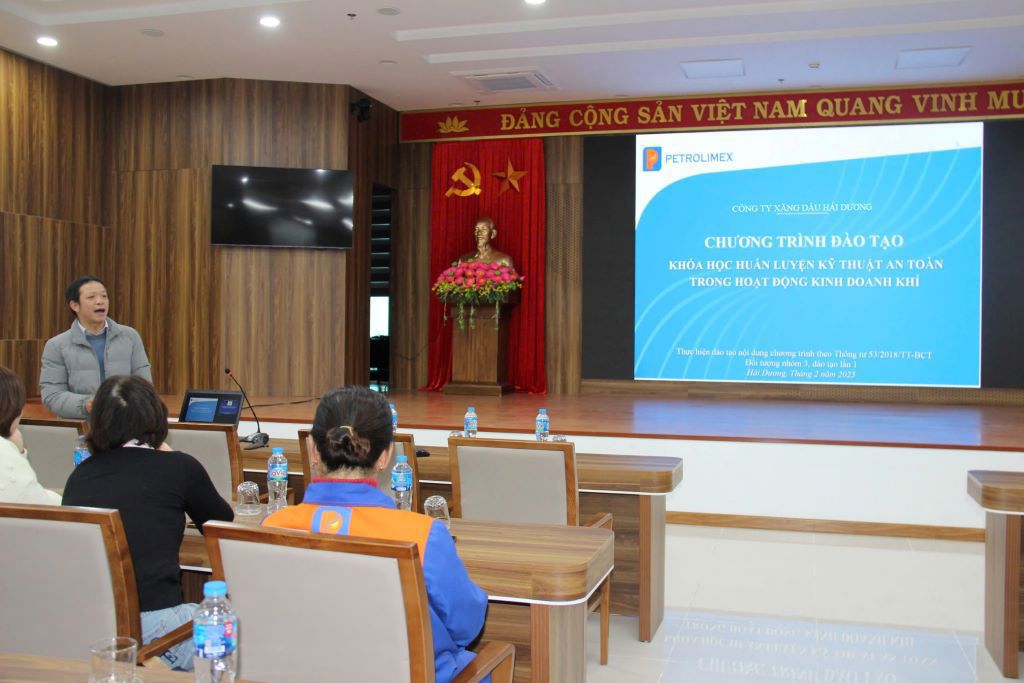 Công ty Xăng dầu Hải Dương tổ chức huấn luyện kỹ thuật an toàn trong hoạt động kinh doanh khí