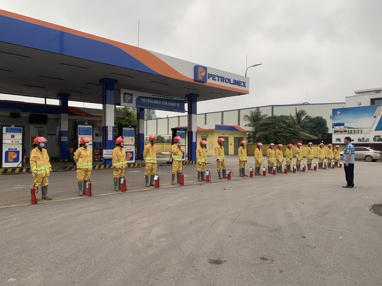 Công ty Xăng dầu Hải Dương tổ chức thực tập phương án chữa cháy và phương án cứu nạn, cứu hộ năm 2024