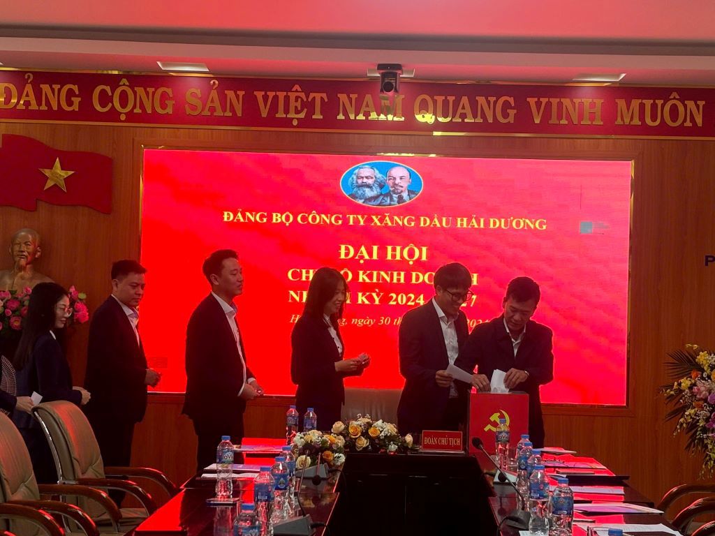 Đảng bộ Công ty Xăng dầu Hải Dương tổ chức thành công Đại hội các chi bộ trực thuộc nhiệm kỳ 2025 - 2027
