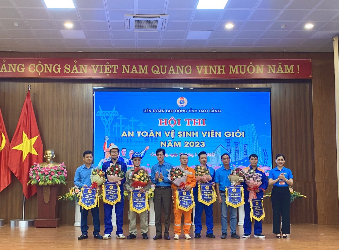 CÔNG TY XĂNG DẦU CAO BẰNG ĐẠT GIẢI NHÌ HỘI THI “AN TOÀN VỆ SINH VIÊN GIỎI” NĂM 2023