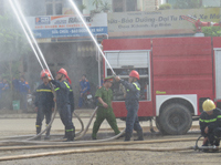 Huấn luyện nghiệp vụ PCCC & CHCN năm 2015