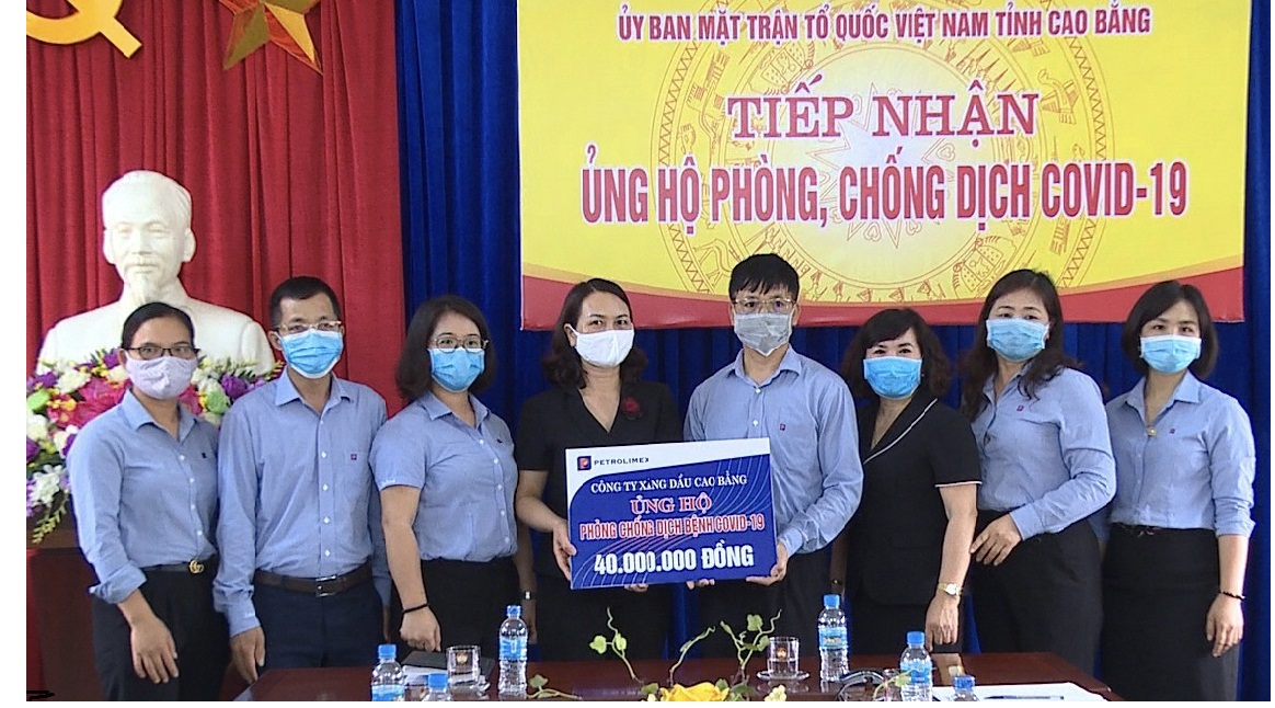Petrolimex Cao Bằng chung tay đẩy lùi dịch COVID-19