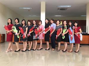 Phụ nữ một nửa yêu thương của thế giới