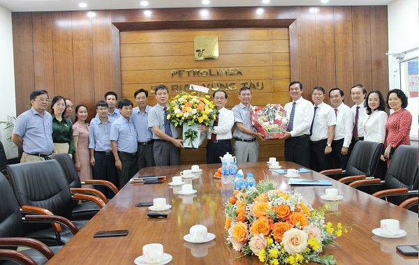 Phó Chủ tịch HĐND Mai Ngọc Thuận thăm, chúc tết CBCNV-NLĐ Petrolimex Bà rịa - Vũng tàu