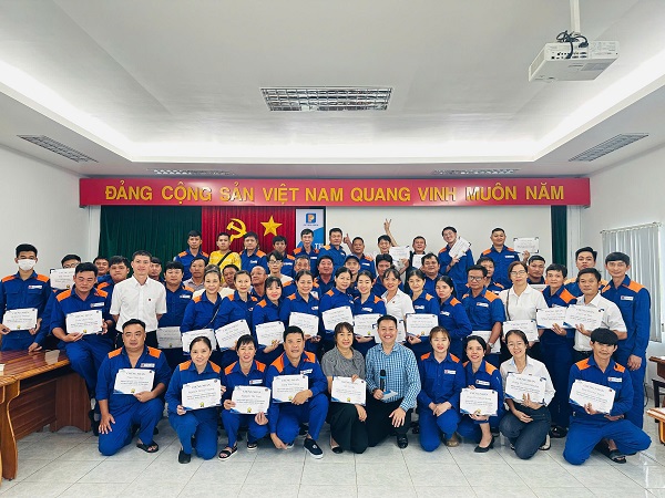 Công ty TNHH MTV Xăng Dầu Bà Rịa Vũng Tàu Tổ Chức Lớp Đào Tạo Nhân Viên Bán Hàng Petrolimex và 5S