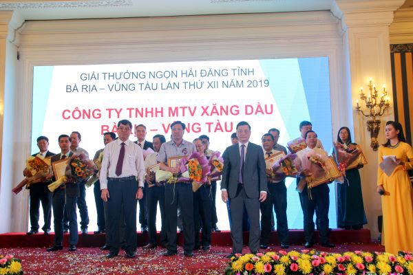 Petrolimex Bà Rịa- Vũng Tàu nhận giải thưởng " Ngọn Hải đăng " tỉnh Bà Rịa- Vũng Tàu lần thứ XII năm 2019