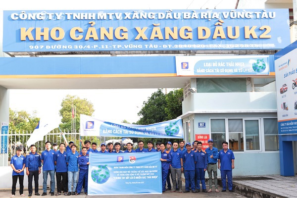 Đoàn Thanh niên Petrolimex Bà Rịa - Vũng Tàu tham gia hoạt động bảo vệ môi trường