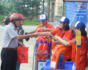 Tổ chức thành công chuỗi ngày hội bán hàng