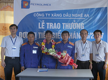 CHXD Quỳnh Ngọc đạt đơn vị tiêu biểu tháng 5.2017