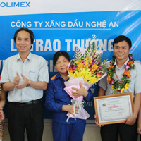 CHXD Hưng Lộc đơn vị đầu tiên của thành phố Vinh nhận tiêu biểu tháng