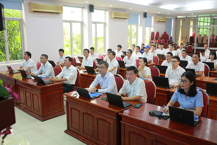 Tổ chức Hội thi nâng cao CMNV cho CBCNV khối Kho Xăng dầu, TT KDTH và các Tổ Chuyên doanh Gas tại CHXD