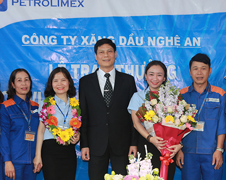 Cửa hàng 04 đạt đơn vị tiêu biểu tháng 12.2019