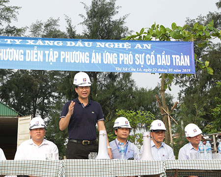 Nâng cao tính an toàn, chủ động ứng phó sự cố tràn dầu tại cảng dầu Bến Thủy, Nghi Hương