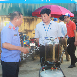 Tổ chức chuỗi "Ngày hội bán hàng" chào mừng 60 thành lập Công ty