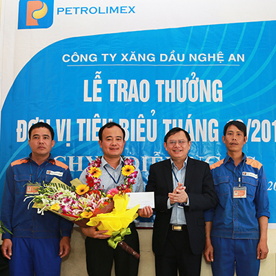 CHXD Diễn Ngọc vượt lên dẫn đầu kinh doanh tháng 10/2017