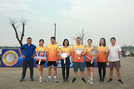 Tin ảnh: Khai mạc giải chạy Online Petrolimex Race 2023