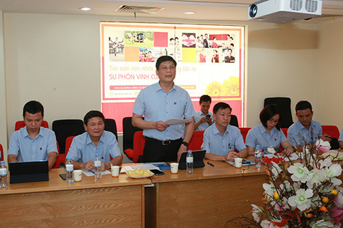 Hội nghị tổng kết đánh giá công tác lắp đặt thiết bị POS và triển khai các giải pháp thanh toán không dùng tiền mặt.