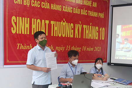 Chi bộ các Cửa hàng Xăng dầu Bắc Thành phố Vinh sinh hoạt thường kỳ tháng 10.2021