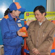 Thi đua sản xuất kinh doanh ngay từ những ngày đầu năm