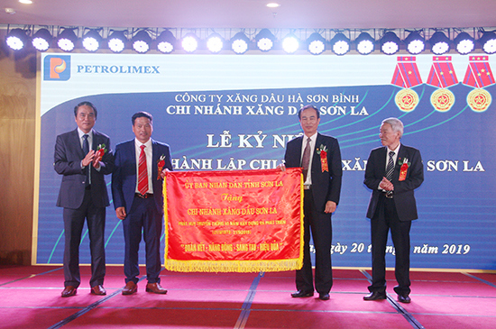Lễ kỷ niệm 40 năm Ngày thành lập Chi nhánh Xăng dầu Sơn La