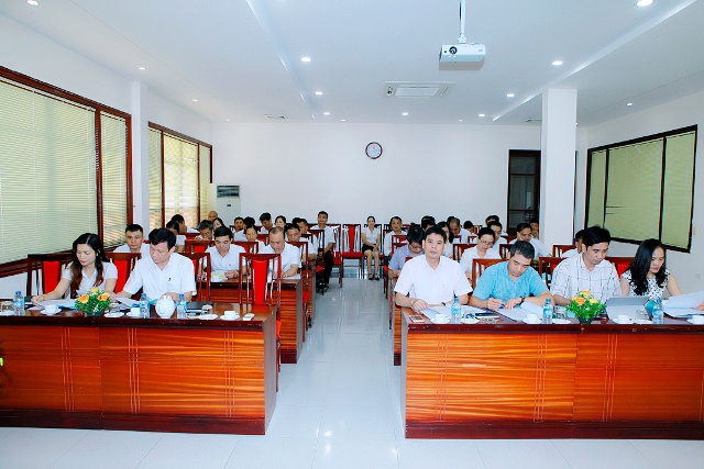 CNXD Hòa Bình tăng trưởng hàng hóa, dịch vụ ngoài xăng dầu từ 12 -52%