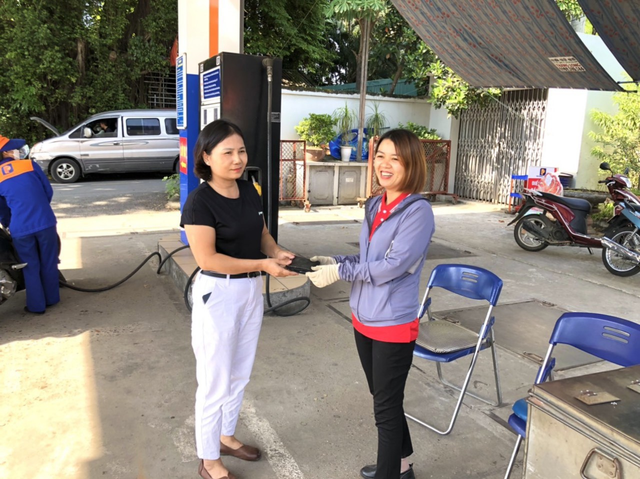 Anh Phương – Cửa hàng 14 nhặt được đồ rơi trả người bị mất