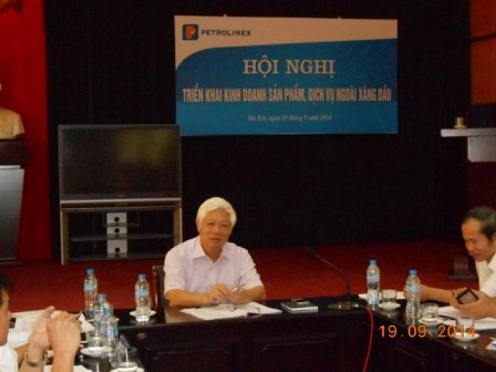 Năm 2014: Phấn đấu tăng doanh thu các mặt hàng ngoài xăng dầu tăng 20% so với 2013