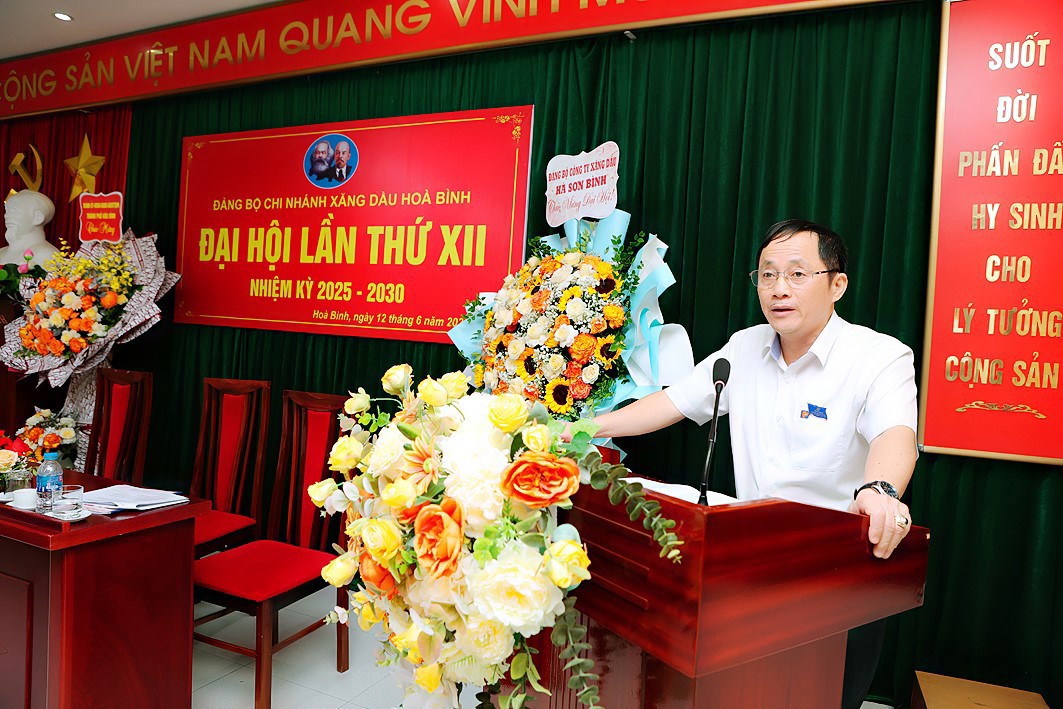 Tổ chức thành công Đại hội Đảng bộ Chi nhánh Xăng dầu Hòa Bình lần thứ XII, nhiệm kỳ 2025-2030