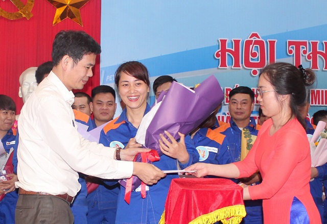 Hội thi “nhân viên bán hàng văn minh thương mại năm 2021” khối các cửa hàng Công ty trực tiếp quản lý