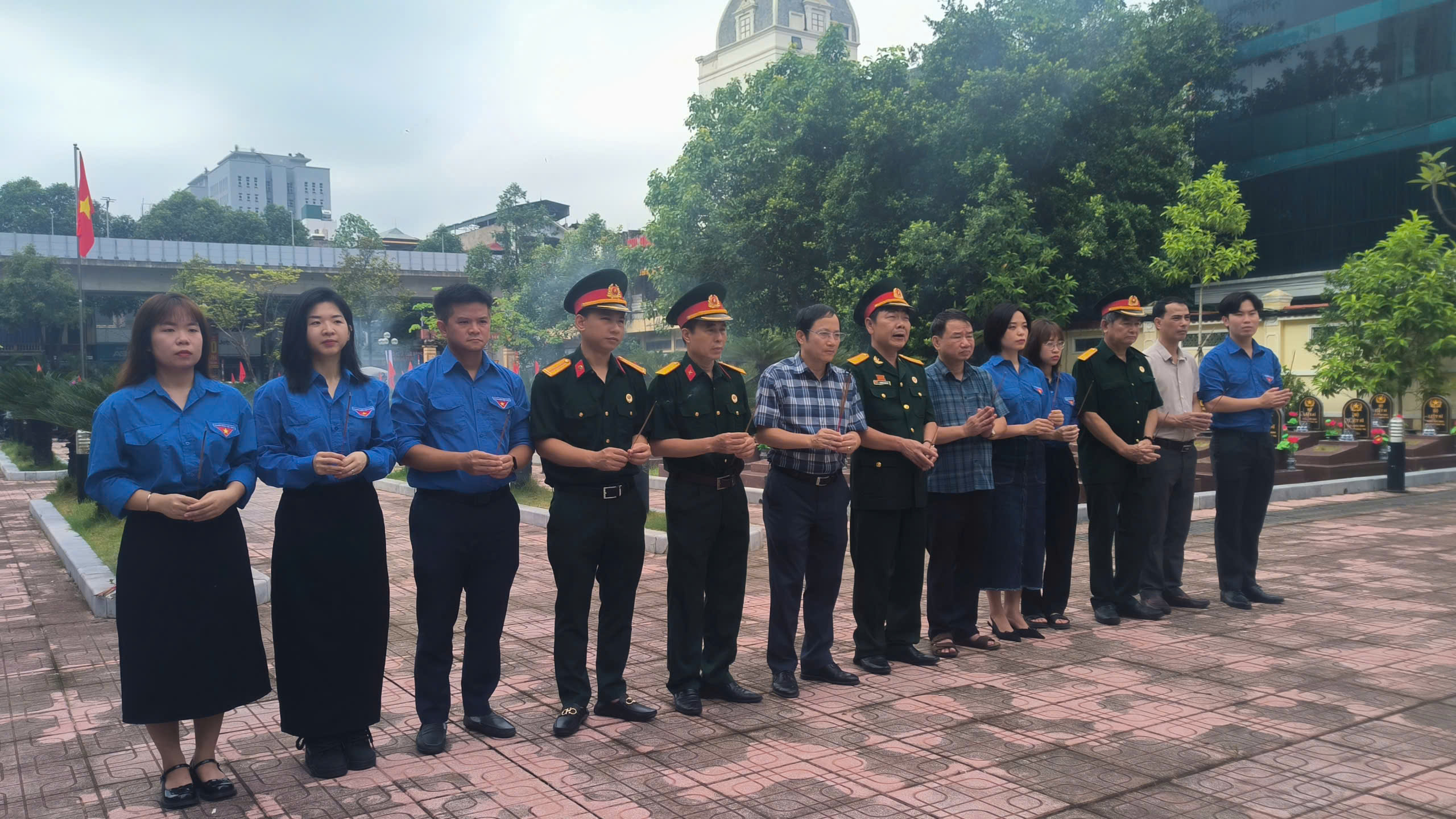 Petrolimex Hà Sơn Bình tổ chức chuỗi hoạt động tri ân dịp 27.7