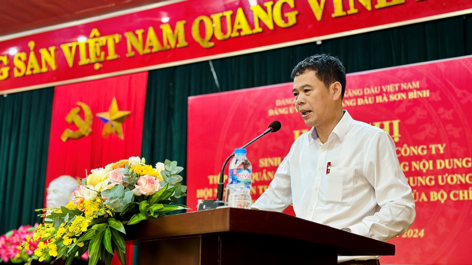 Đảng ủy Công ty Xăng dầu Hà Sơn Bình tổ chức Hội nghị sinh hoạt toàn Đảng bộ Công ty