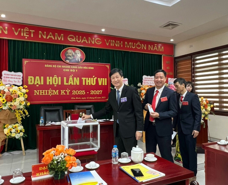 Tổ chức thành công Đại hội Đảng các Chi bộ trực thuộc Đảng bộ Chi nhánh Xăng dầu Hòa Bình lần thứ VII, nhiệm kỳ 2025 - 2027