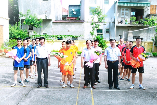 Thi đấu Bóng chuyền chào mừng 26 năm ngày thành lập CNXD Hòa Bình