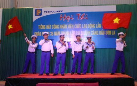 Hội thi tiếng hát CNVC-LĐ chào mừng 35 năm thành lập