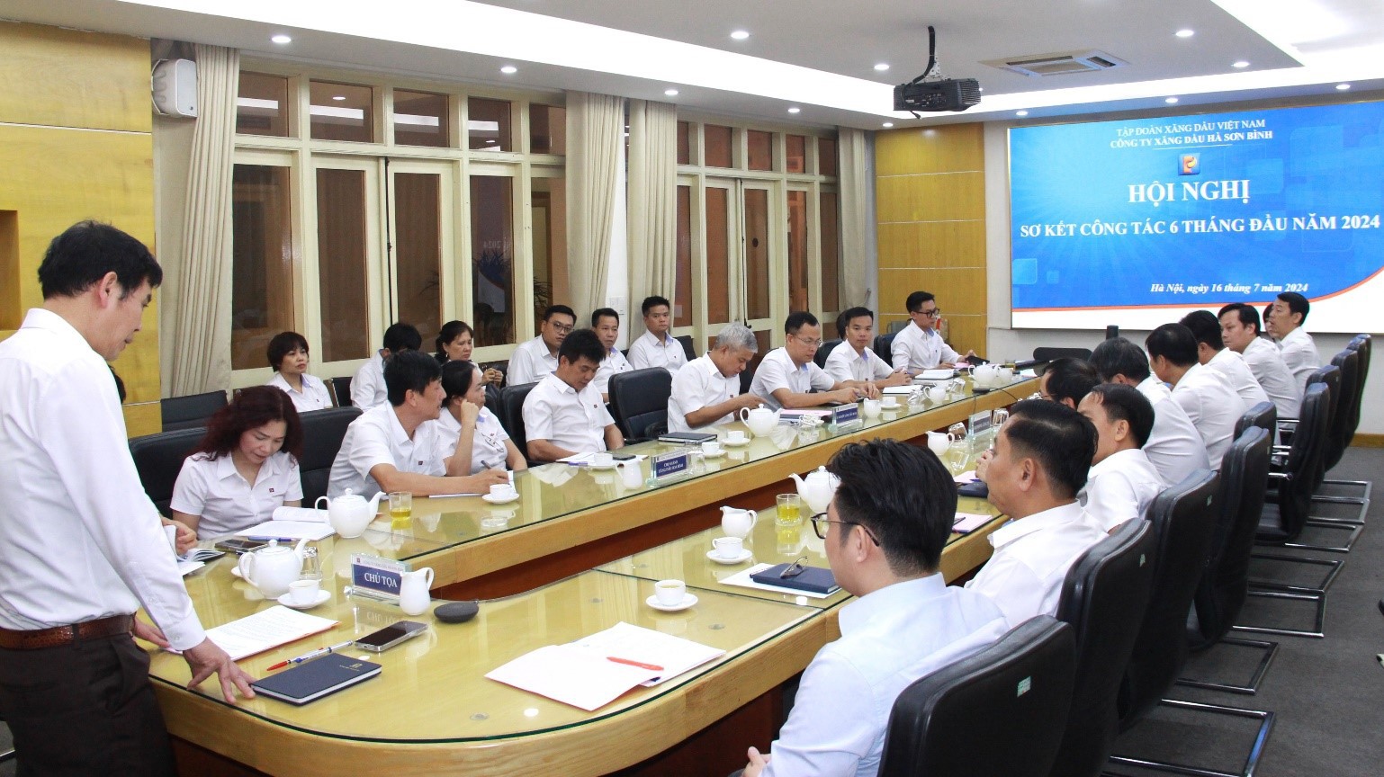 Công ty Xăng dầu Hà Sơn Bình tổ chức Hội nghị sơ kết công tác 6 tháng đầu năm 2024