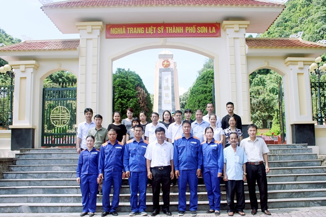 Chi nhánh Xăng dầu Sơn La tri ân các anh hùng liệt sỹ