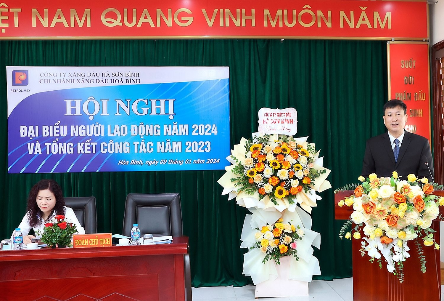 Chi nhánh Xăng dầu Hoà Bình tổ chức thành công Hội nghị Người lao động năm 2024