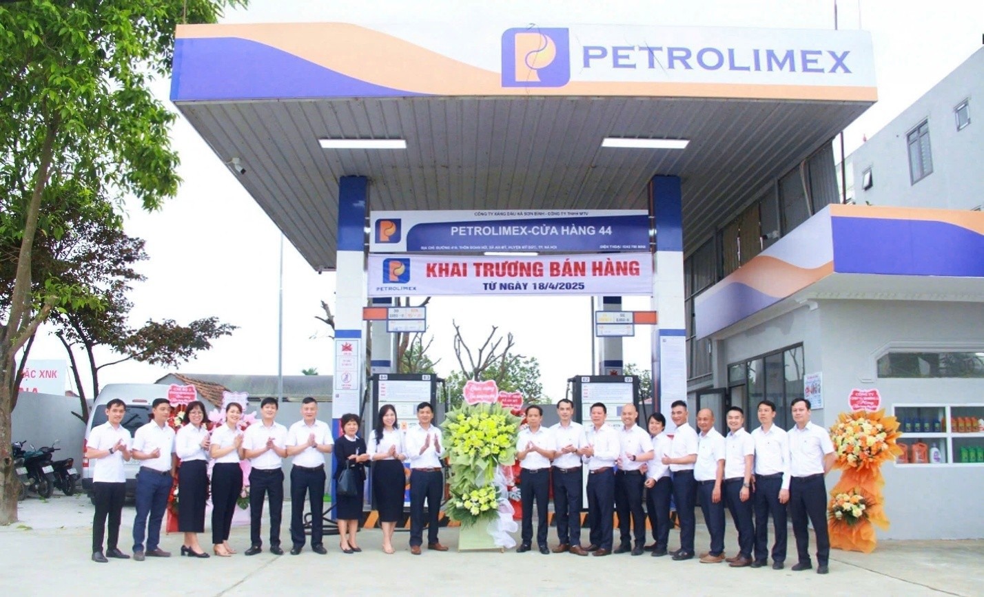 Khai trương Petrolimex Cửa hàng 44 - Công ty Xăng dầu Hà Sơn Bình