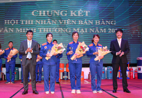 Petrolimex Hà Sơn Bình: Lan tỏa nét đẹp văn minh thương mại