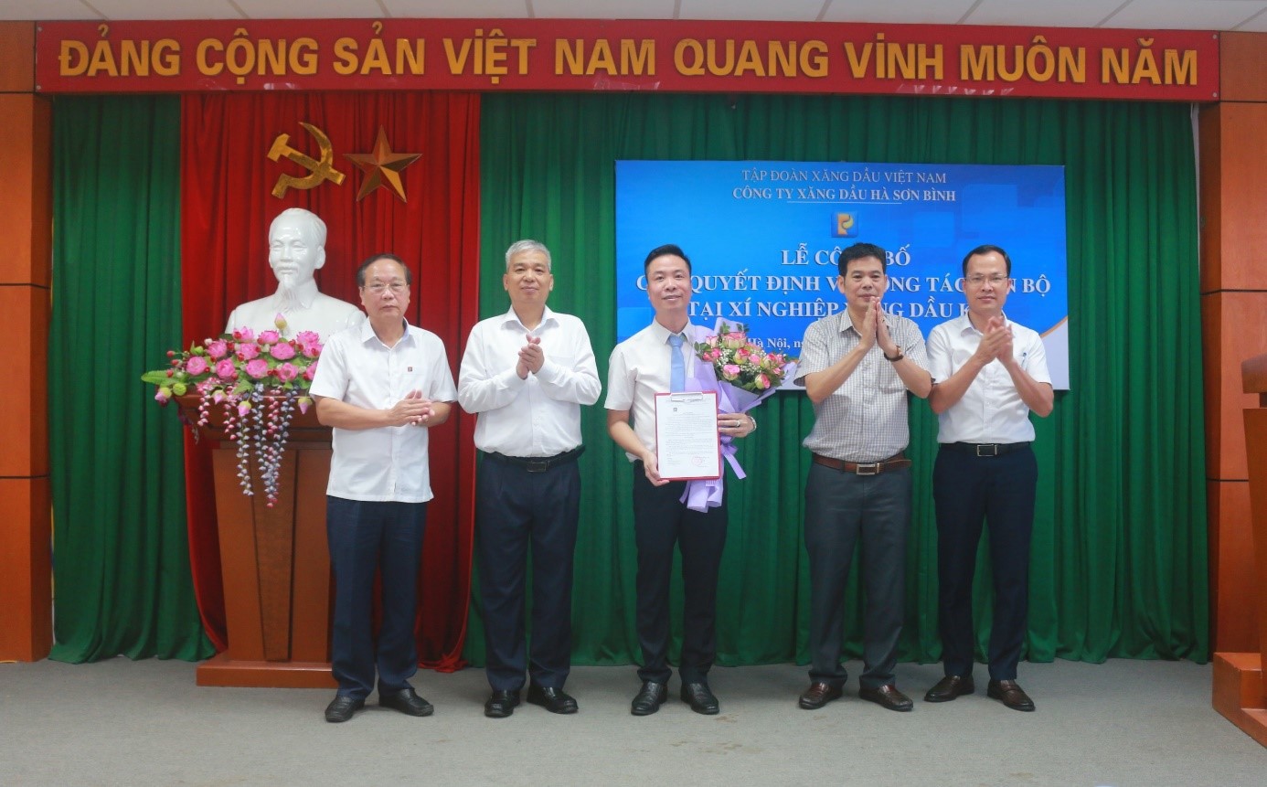 Lễ công bố các quyết định về công tác cán bộ năm 2024
