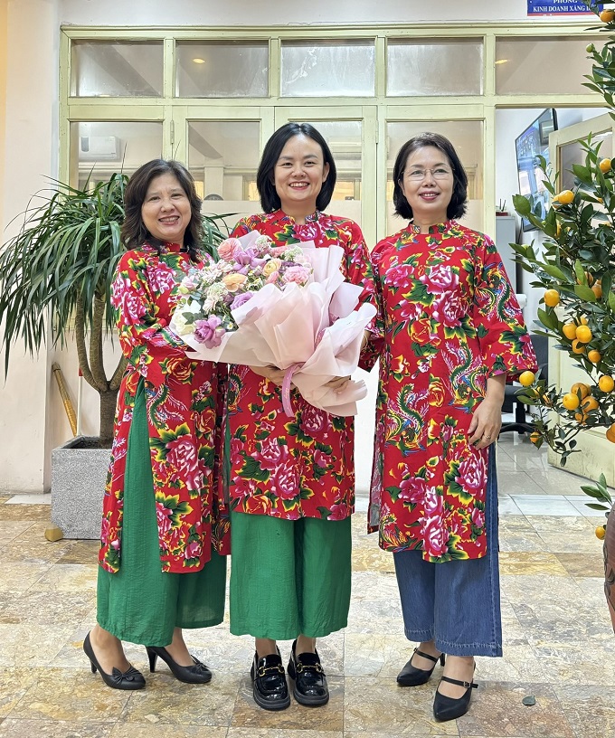 Áo dài xăng dầu Hà Sơn Bình