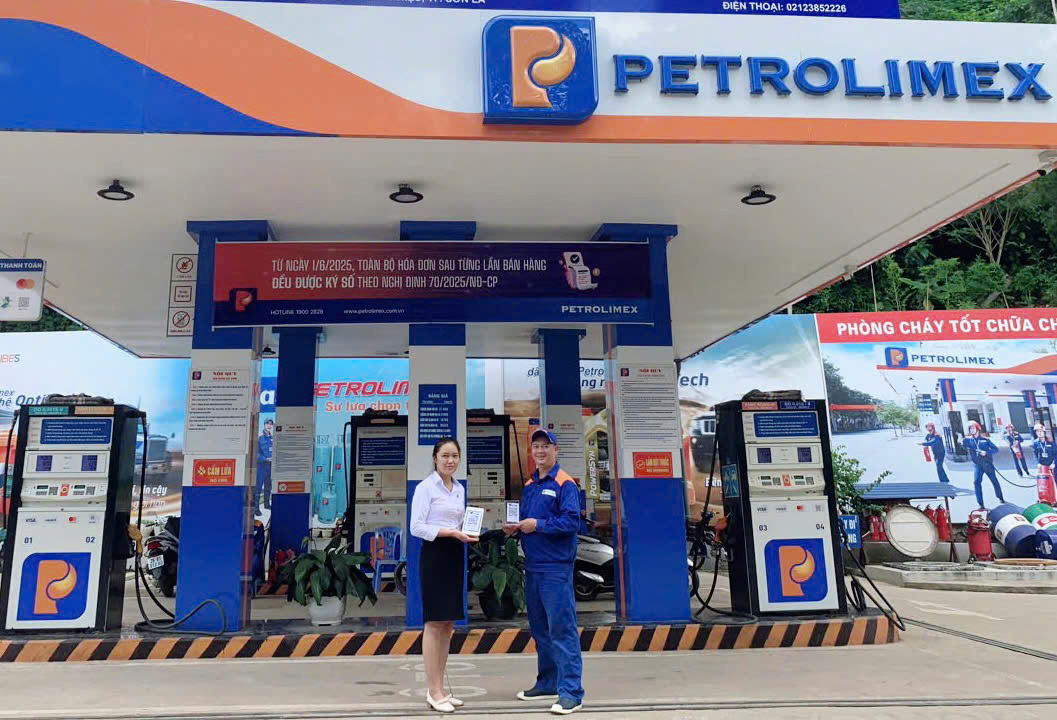 Triển khai Tài khoản ngân hàng định danh, loa thanh toán tại các Cửa hàng trực thuộc