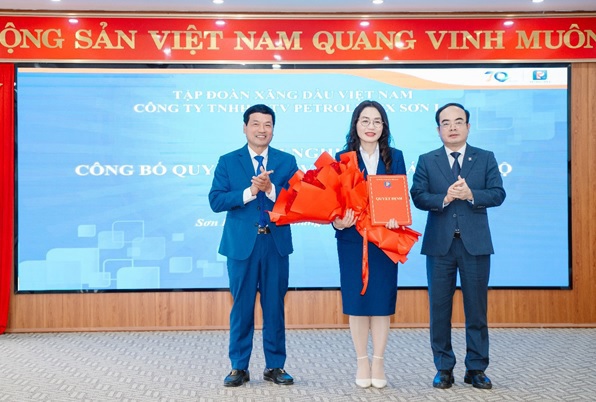 Công ty TNHH MTV Petrolimex Sơn La công bố và trao quyết định bổ nhiệm Phó Giám đốc Công ty