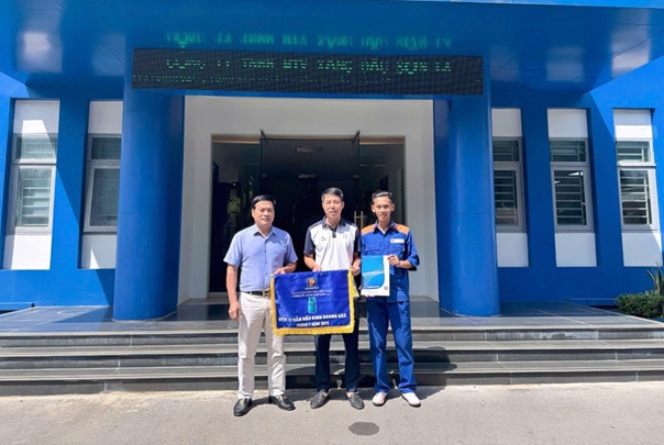Công ty Xăng dầu Sơn La trao thưởng thi đua tháng 7/2025 – Tháng thi đua chào mừng thành công Đại hội Đảng nhiệm kỳ 2025 - 2030