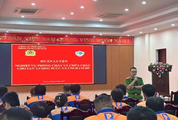 Petrolimex Sơn La tổ chức thành công 03 lớp bồi dưỡng nghiệp vụ PCCC & CNCH năm 2025