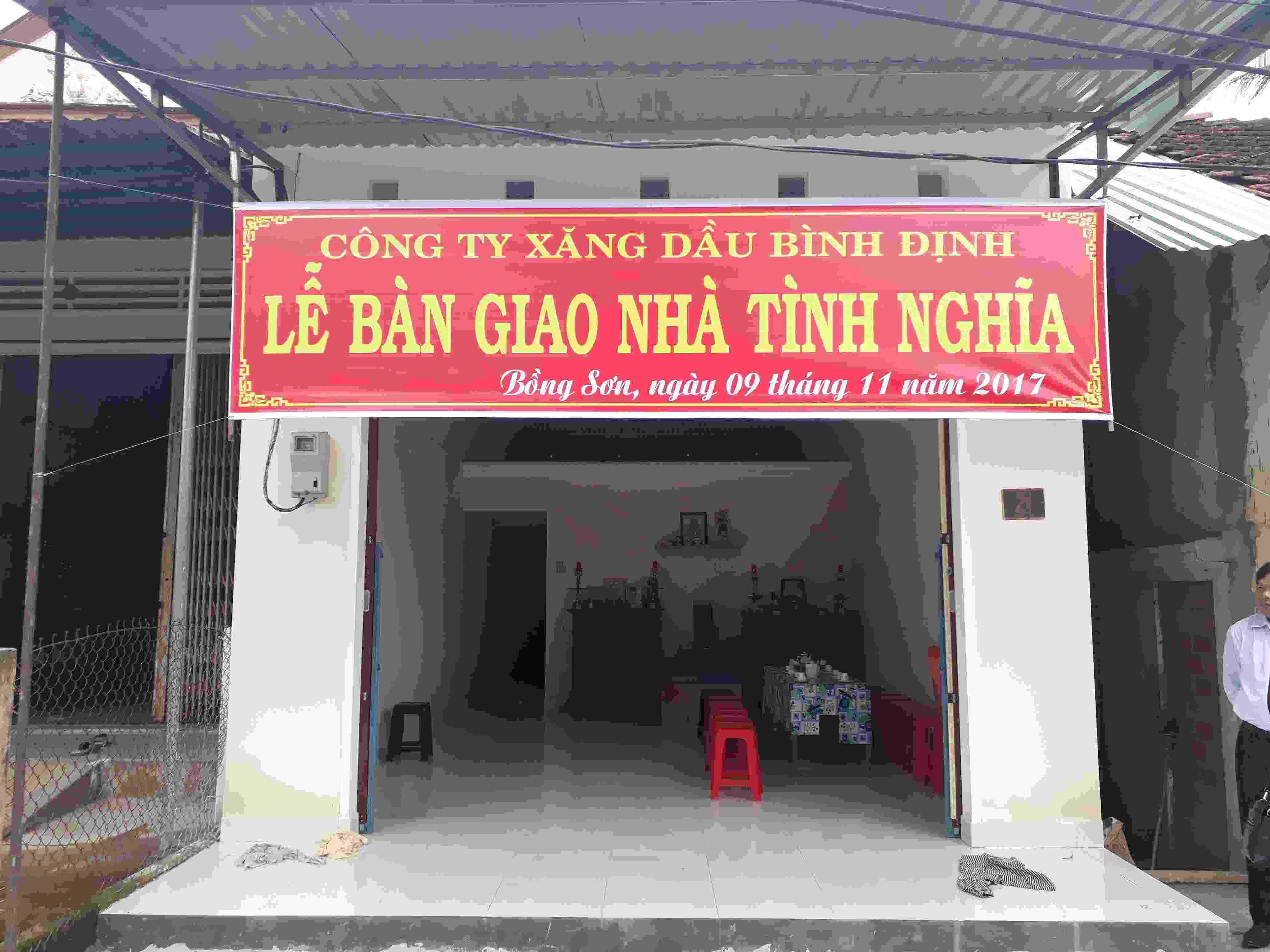 Petrolimex Bình Định trao nhà tình nghĩa tặng gia đình chính sách
